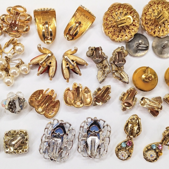Vintage Earring Lot 15 prs Clip Screwback - Bogoff Sarah Cov Erwin Pearl Trifari - Picture 6 of 11